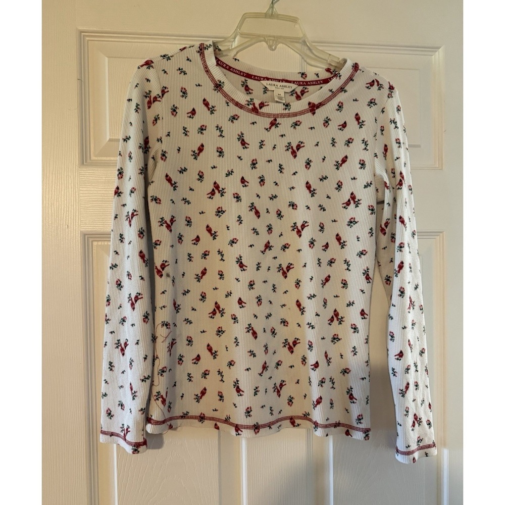 Laura Ashley Women's Pajama Sleep Top M Waffle Knit Floral Long Sleeve Round